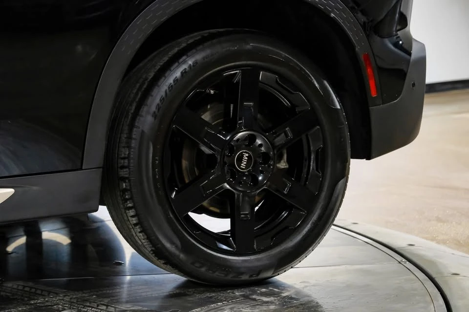 2025 Mini Countryman 3rd Gen - Image 17 of 20