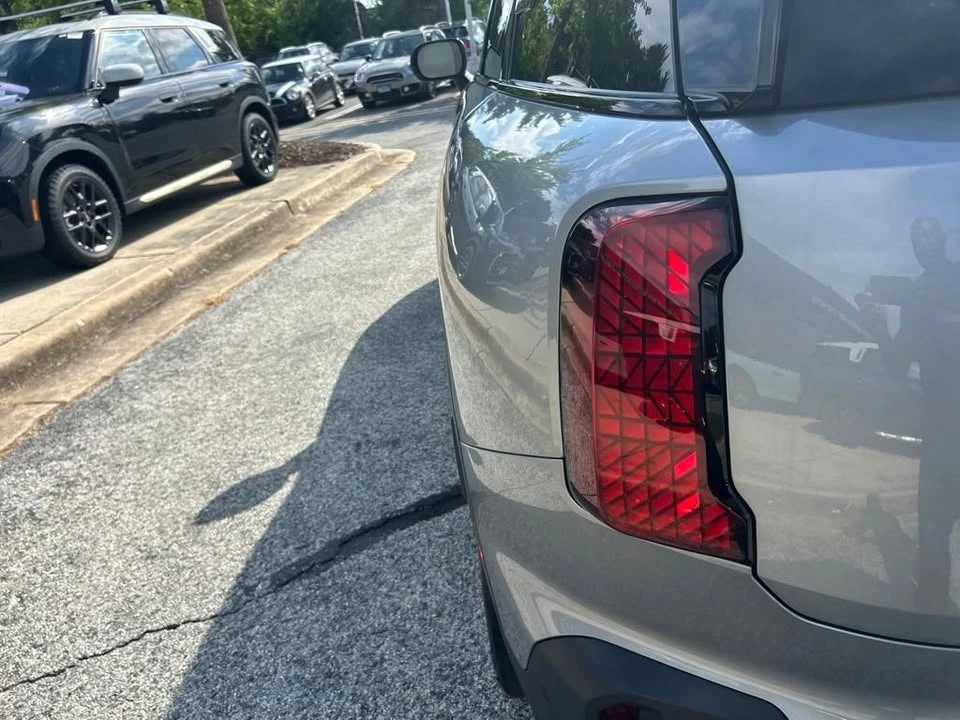 2025 Mini Countryman 3rd Gen - Image 16 of 20