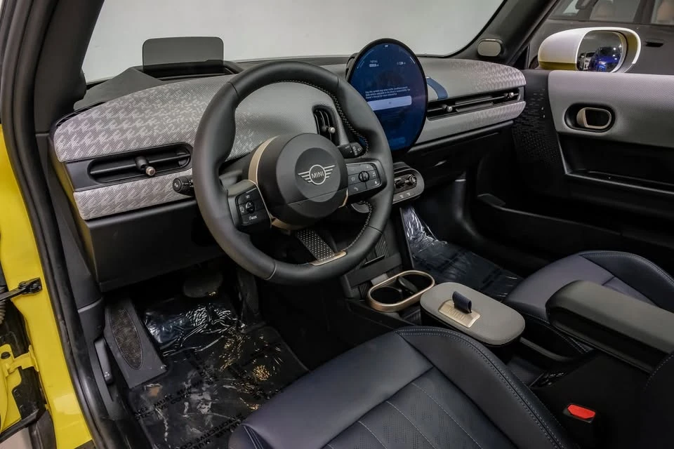 2025 Mini Mini 4th Gen - Image 9 of 20