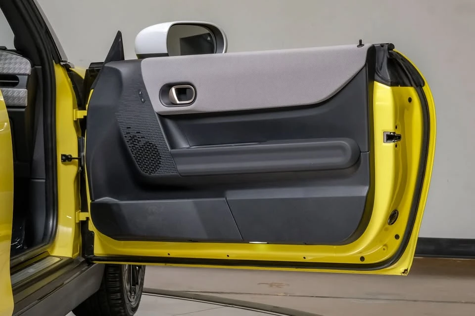 2025 Mini Mini 4th Gen - Image 8 of 20