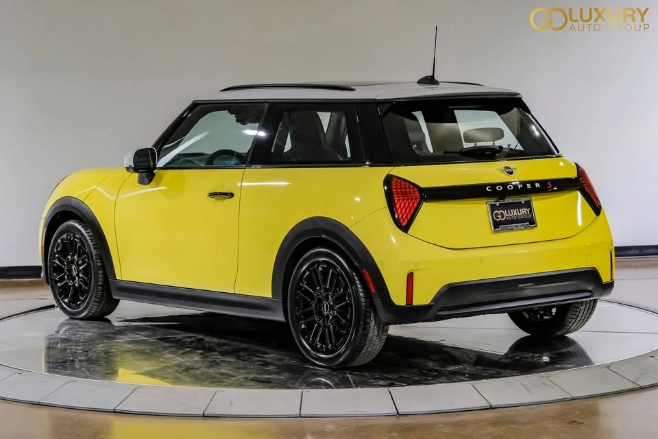 2025 Mini Mini 4th Gen - Image 6 of 20