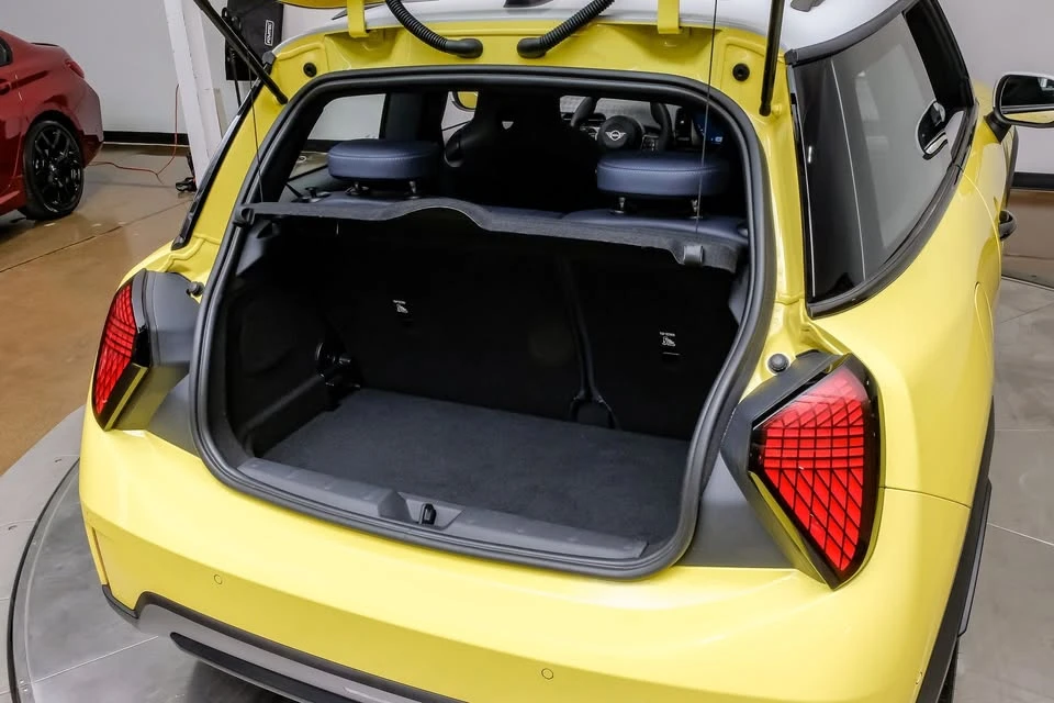 2025 Mini Mini 4th Gen - Image 19 of 20