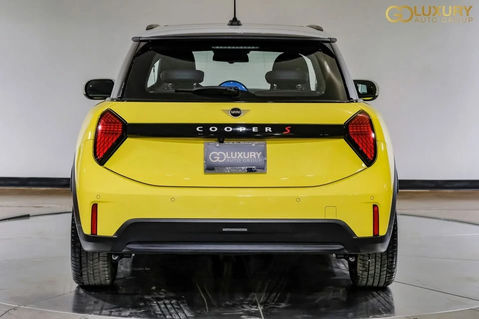 2025 Mini Mini 4th Gen - Image 18 of 20