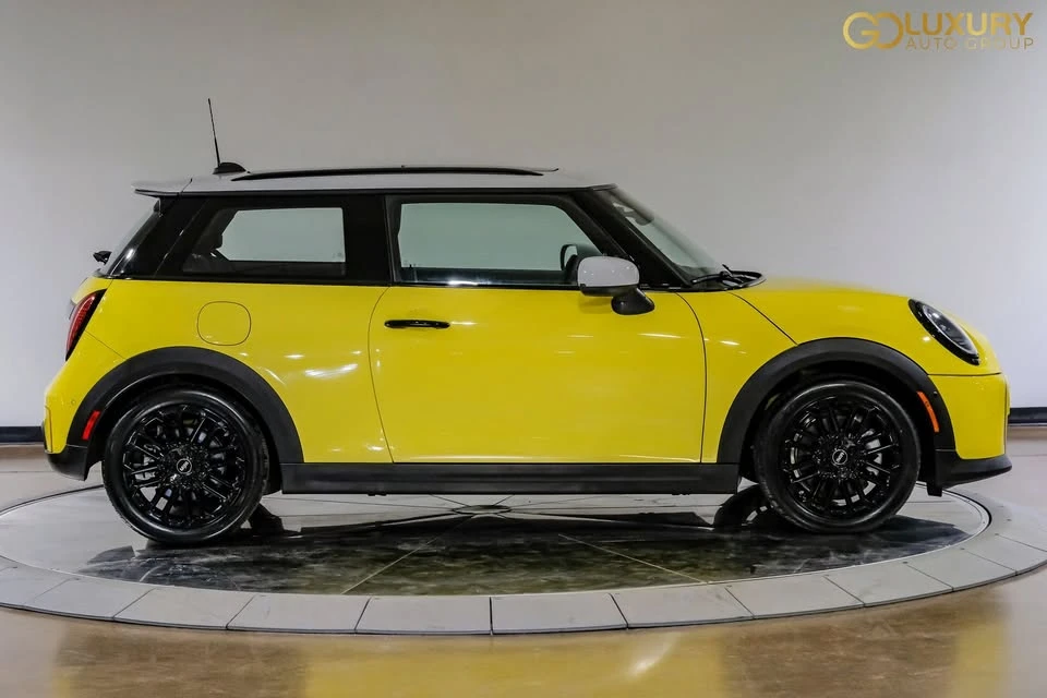 2025 Mini Mini 4th Gen - Image 12 of 20