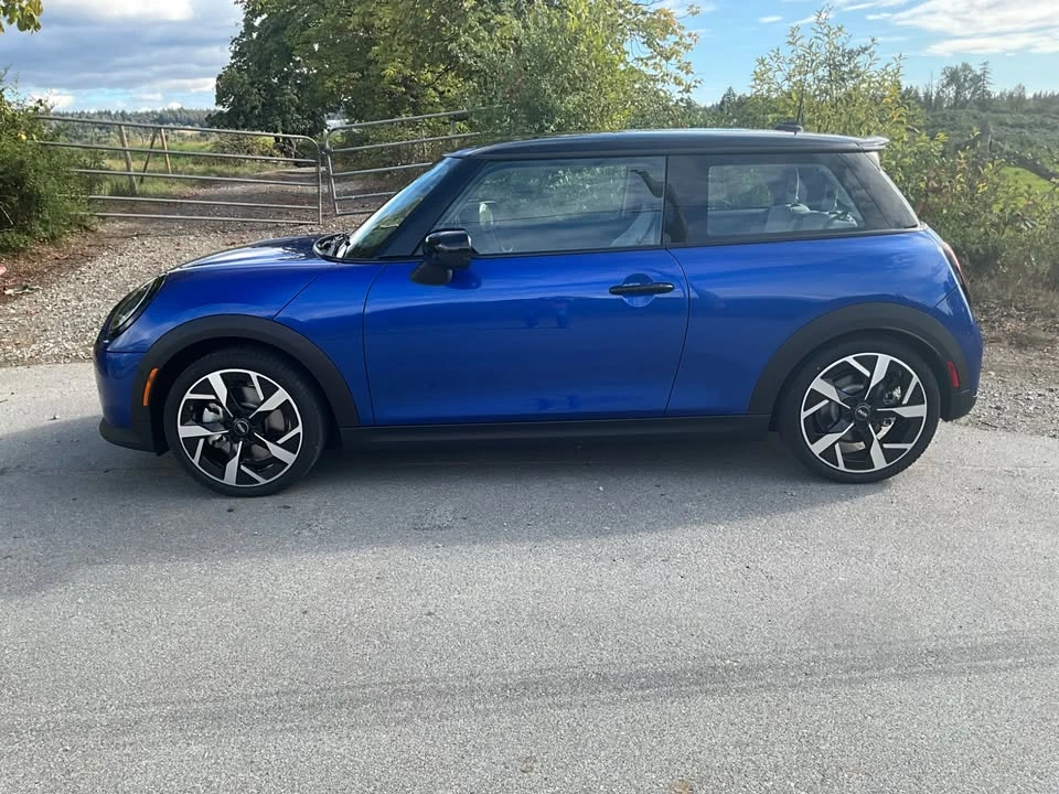 2025 Mini Mini 4th Gen - Image 3 of 6