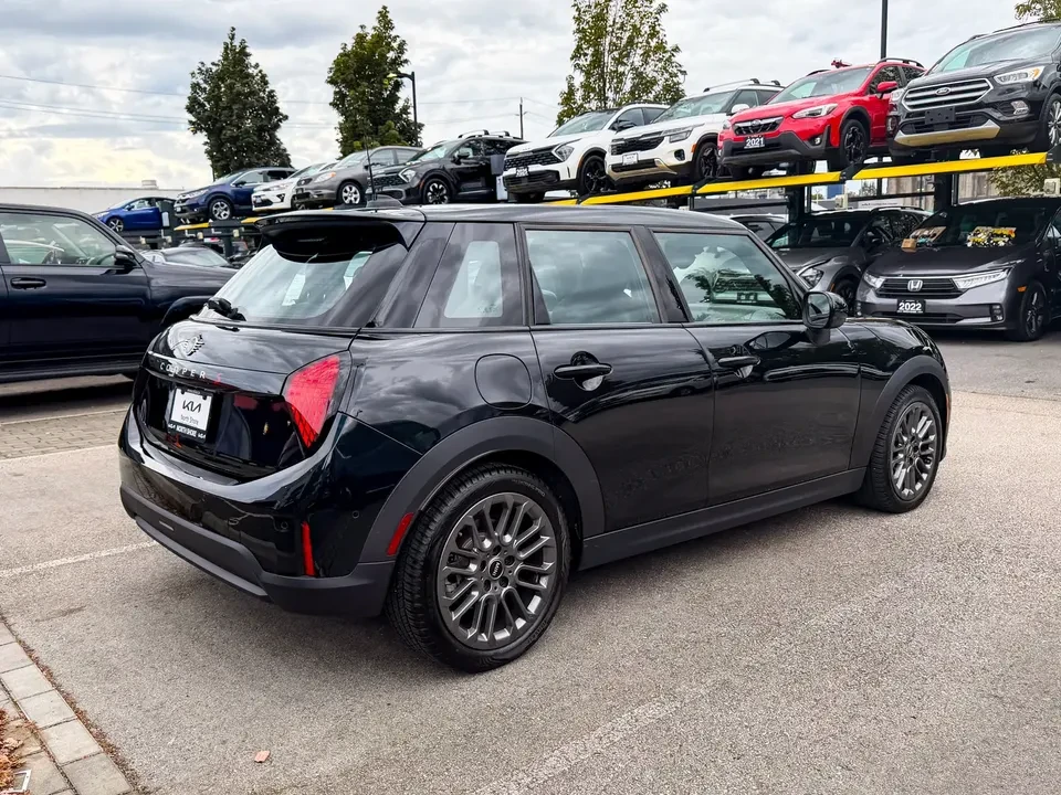 2025 Mini Mini 4th Gen - Image 4 of 19