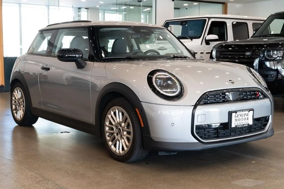 2025 Mini Mini 4th Gen - Image 3 of 20