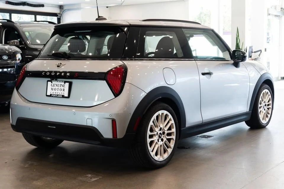2025 Mini Mini 4th Gen - Image 4 of 20