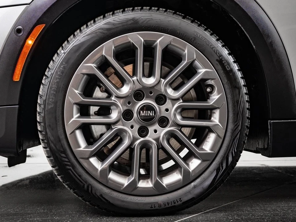 2025 Mini Mini Cooper S 3rd Gen - Image 13 of 21