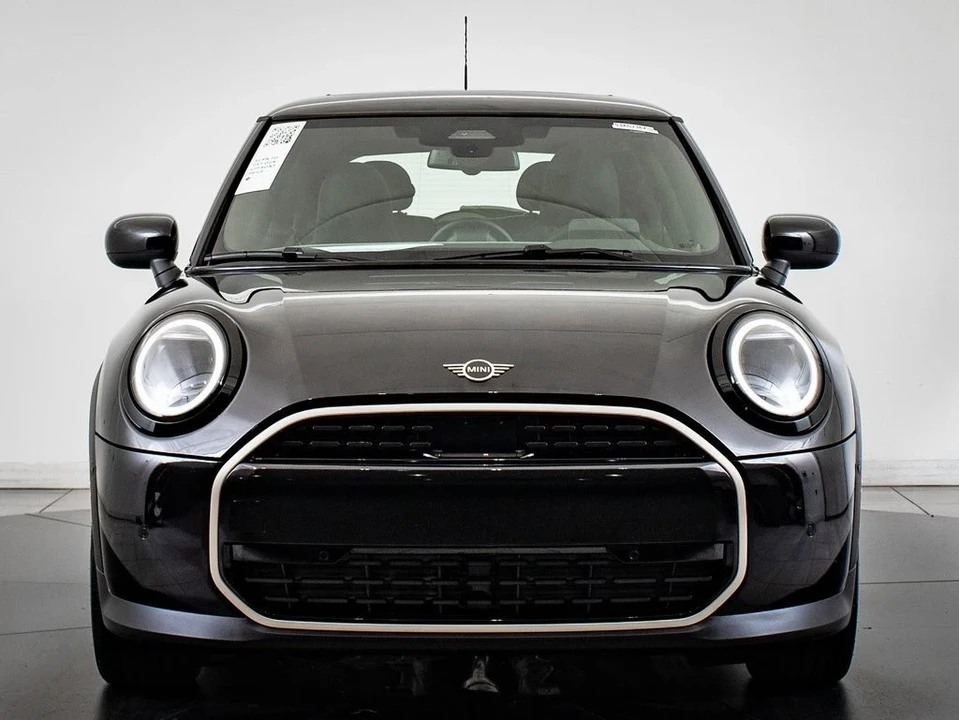 2025 Mini Mini 4th Gen - Image 2 of 21