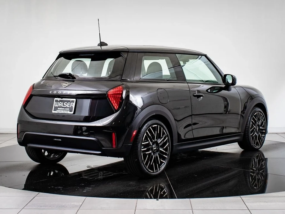 2025 Mini Mini 4th Gen - Image 10 of 21