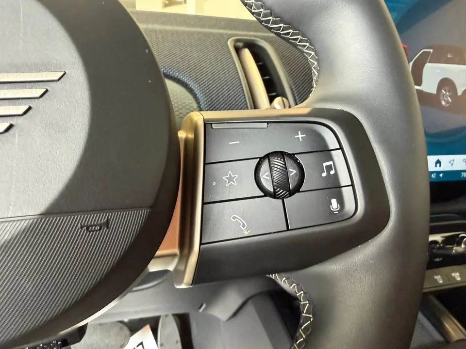 2025 Mini Countryman 3rd Gen - Image 19 of 20