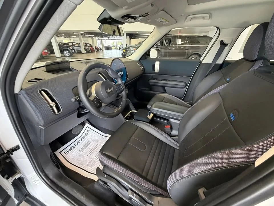 2025 Mini Countryman 3rd Gen - Image 9 of 20