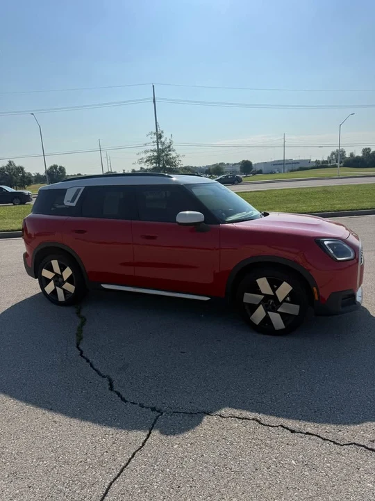 2025 Mini Countryman 3rd Gen - Image 4 of 17