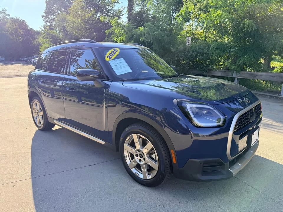 2025 Mini Countryman 3rd Gen - Image 9 of 15