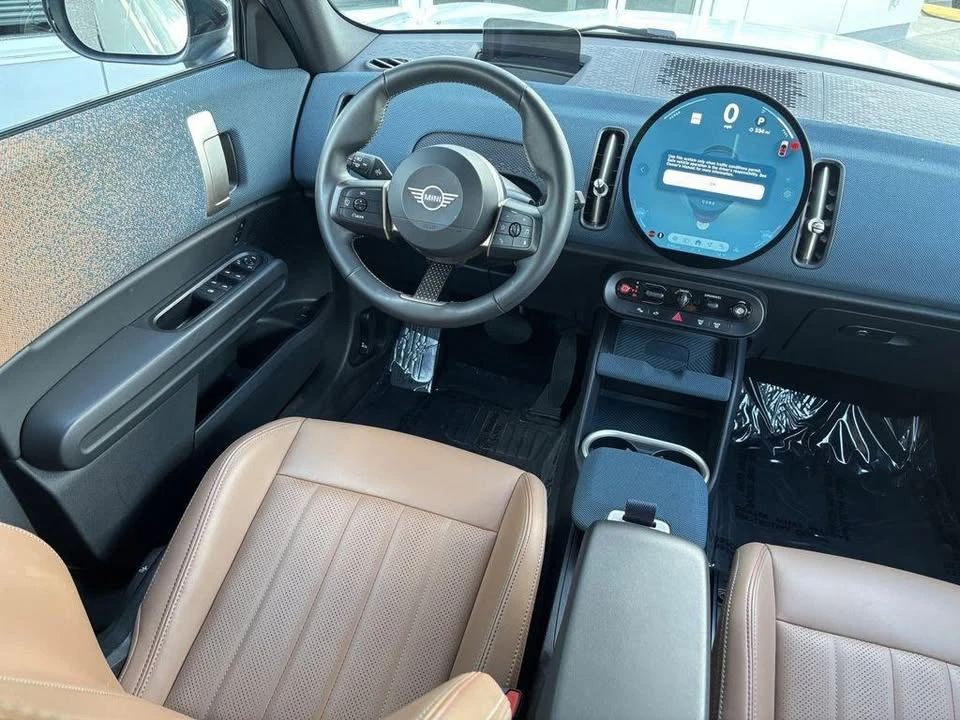 2025 Mini Countryman 3rd Gen - Image 16 of 20