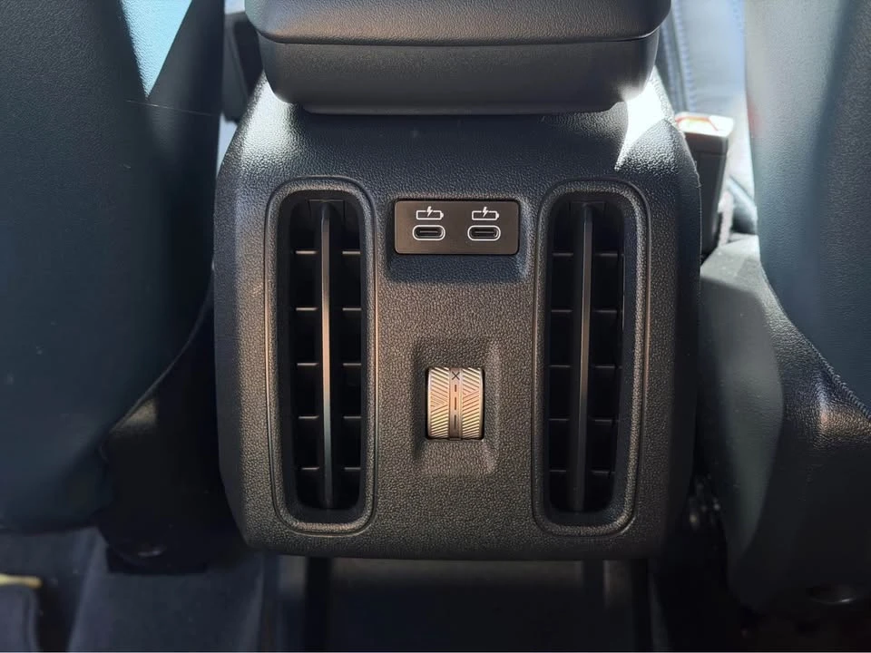 2025 Mini Countryman 3rd Gen - Image 12 of 20
