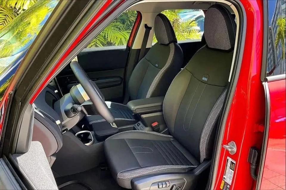 2025 Mini Countryman 3rd Gen - Image 11 of 19