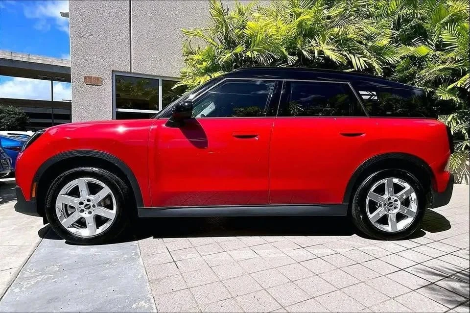 2025 Mini Countryman 3rd Gen - Image 3 of 19