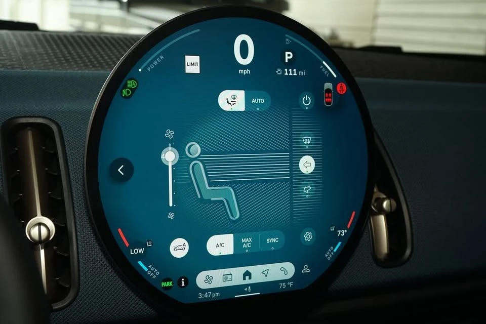 2025 Mini Countryman 3rd Gen - Image 15 of 20