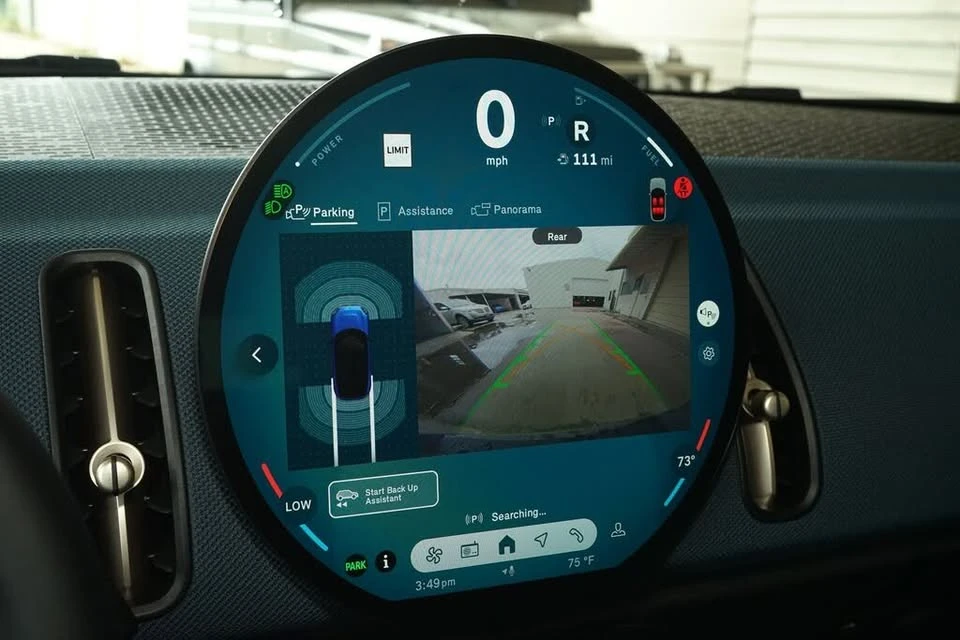 2025 Mini Countryman 3rd Gen - Image 16 of 20