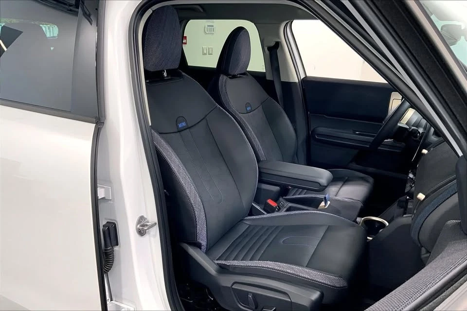 2025 Mini Countryman 3rd Gen - Image 12 of 19