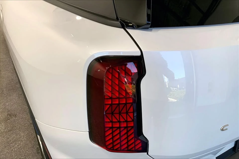 2025 Mini Countryman 3rd Gen - Image 18 of 19