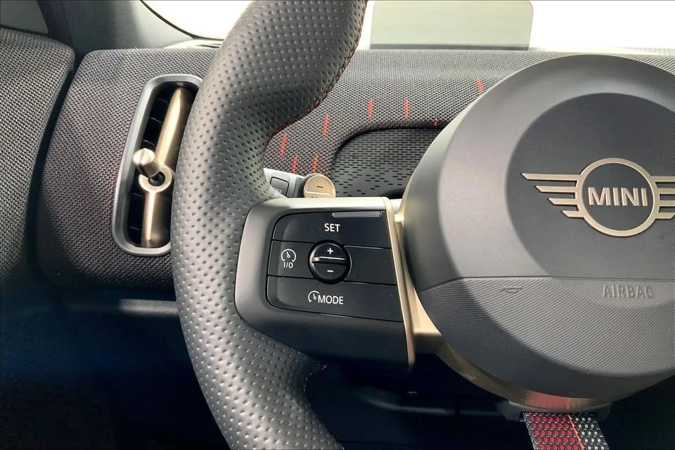 2025 Mini Countryman 3rd Gen - Image 15 of 20