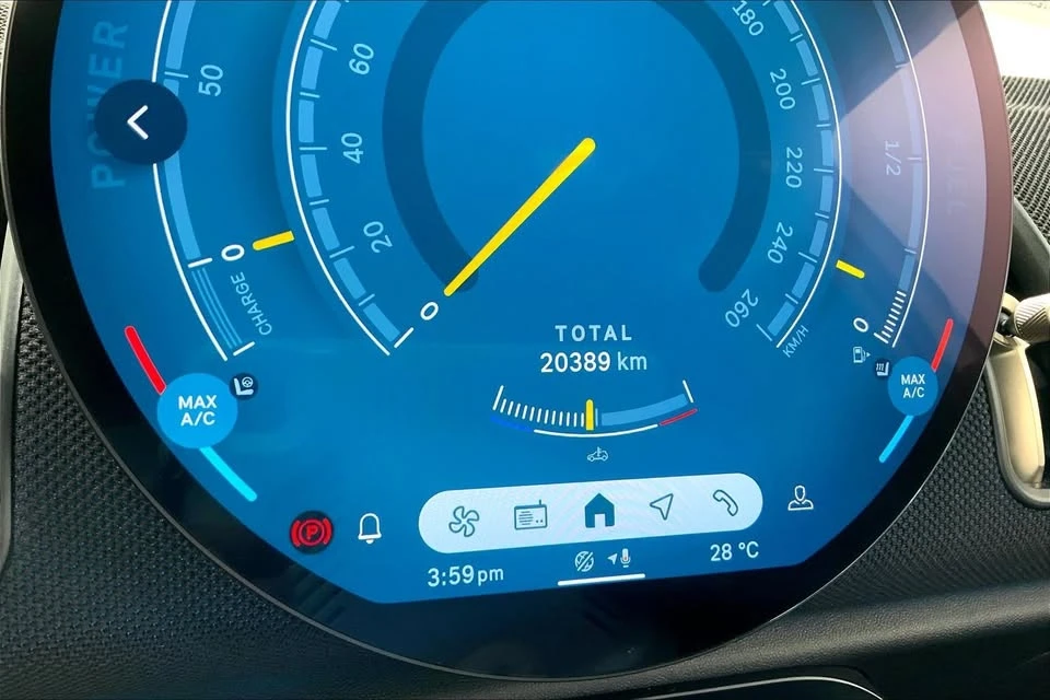 2025 Mini Countryman 3rd Gen - Image 16 of 19