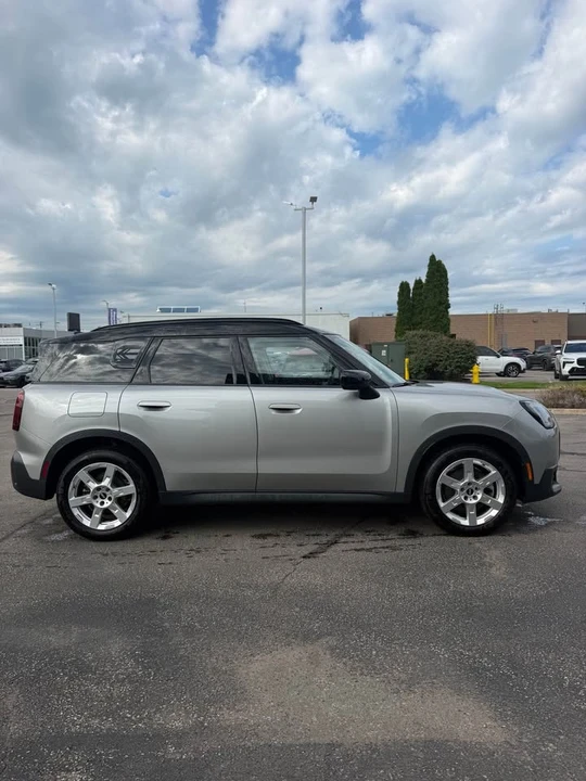 2025 Mini Countryman 3rd Gen - Image 5 of 13