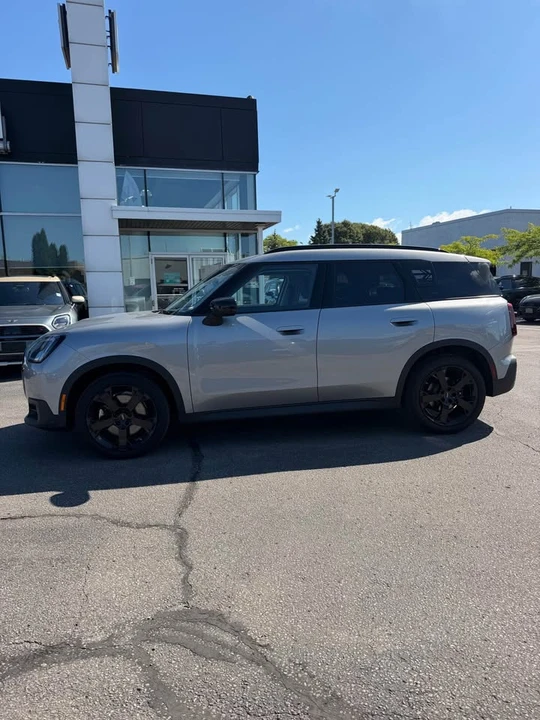 2025 Mini Countryman 3rd Gen - Image 3 of 12