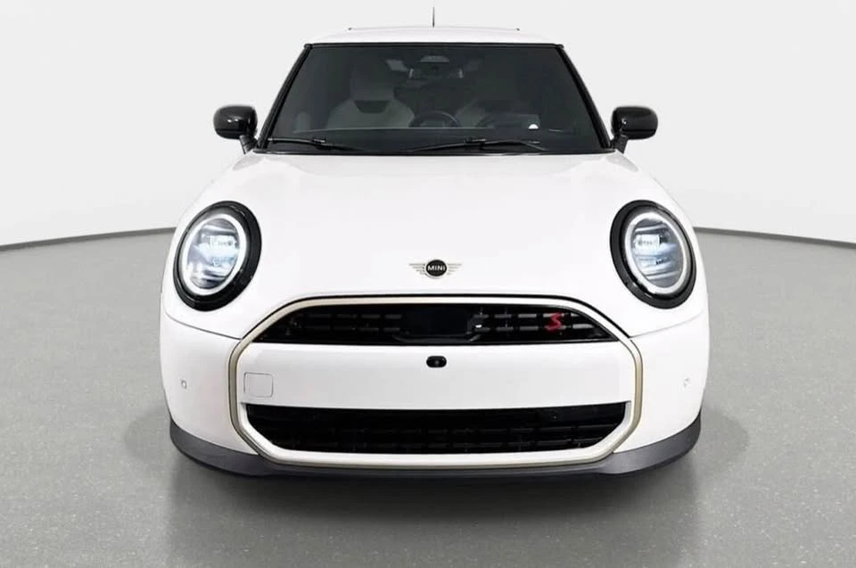 2025 Mini Mini 4th Gen - Image 2 of 16