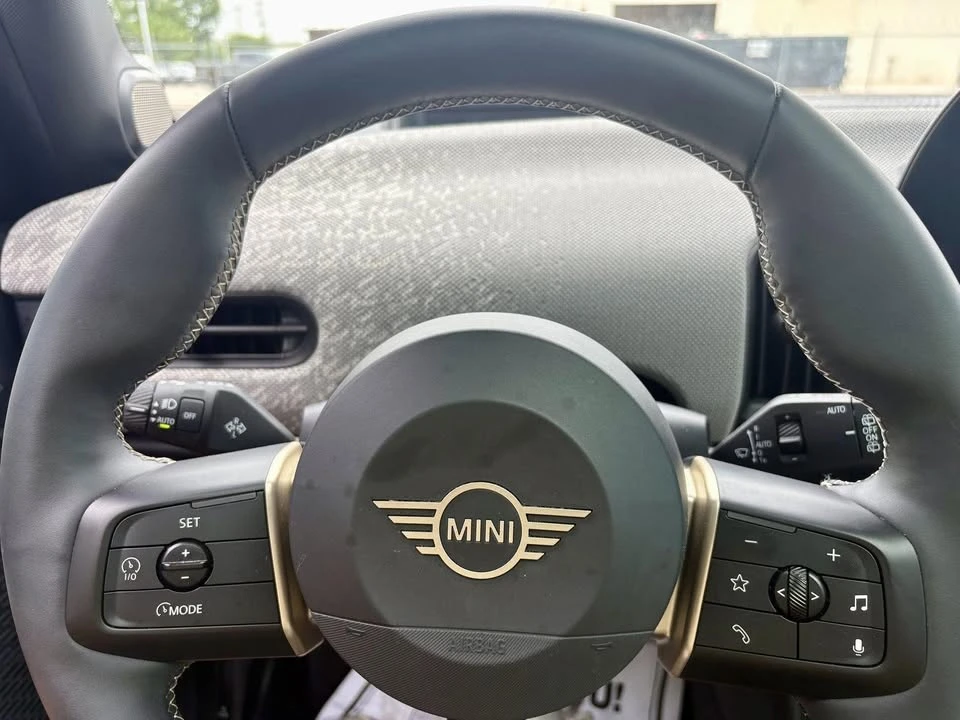 2025 Mini Mini 4th Gen - Image 12 of 15