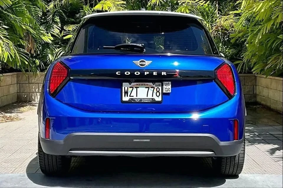 2025 Mini Mini 4th Gen - Image 5 of 19