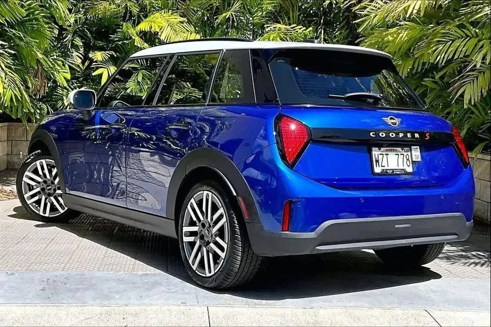 2025 Mini Mini 4th Gen - Image 4 of 19