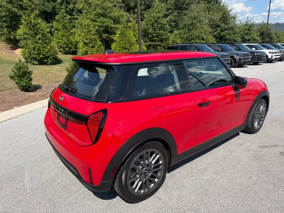 2025 Mini Mini 4th Gen - Image 5 of 9