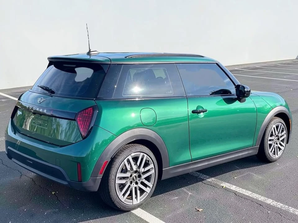 2025 Mini Mini 4th Gen - Image 2 of 5