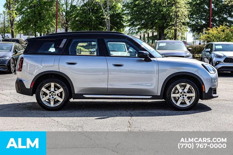 2025 Mini Countryman 3rd Gen - Image 9 of 20
