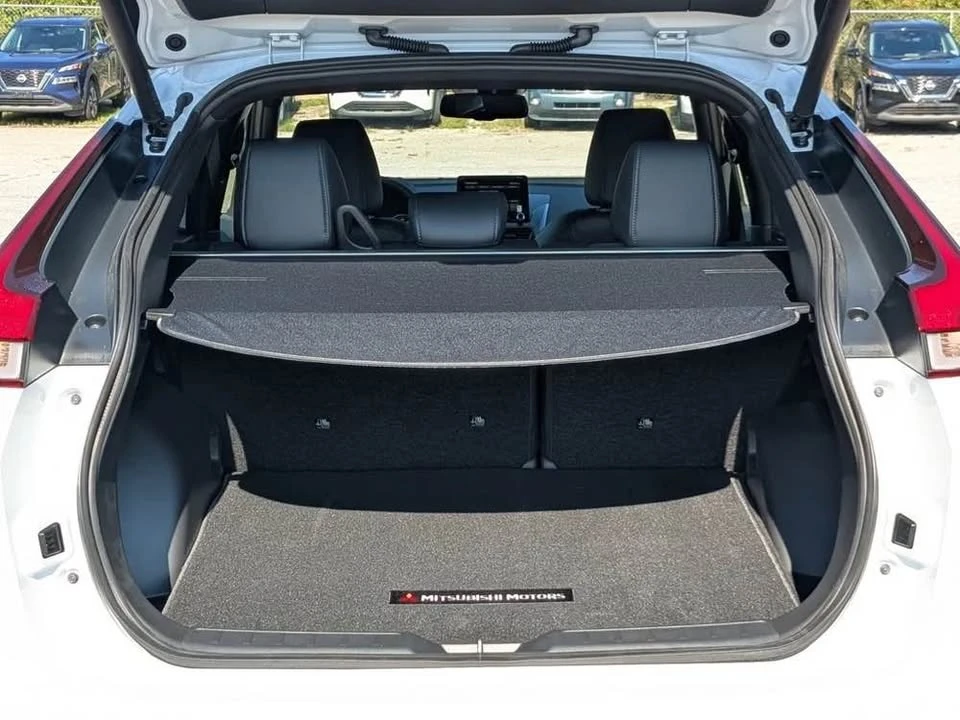 2025 Mitsubishi Eclipse Cross - Image 4 of 8