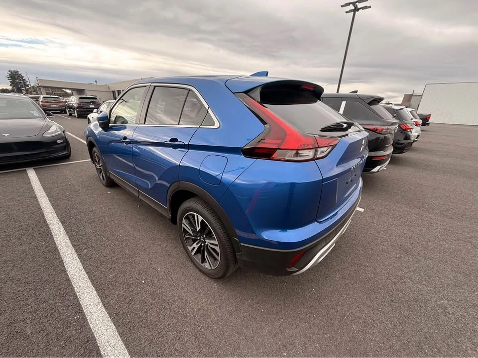 2025 Mitsubishi Eclipse Cross - Image 4 of 6