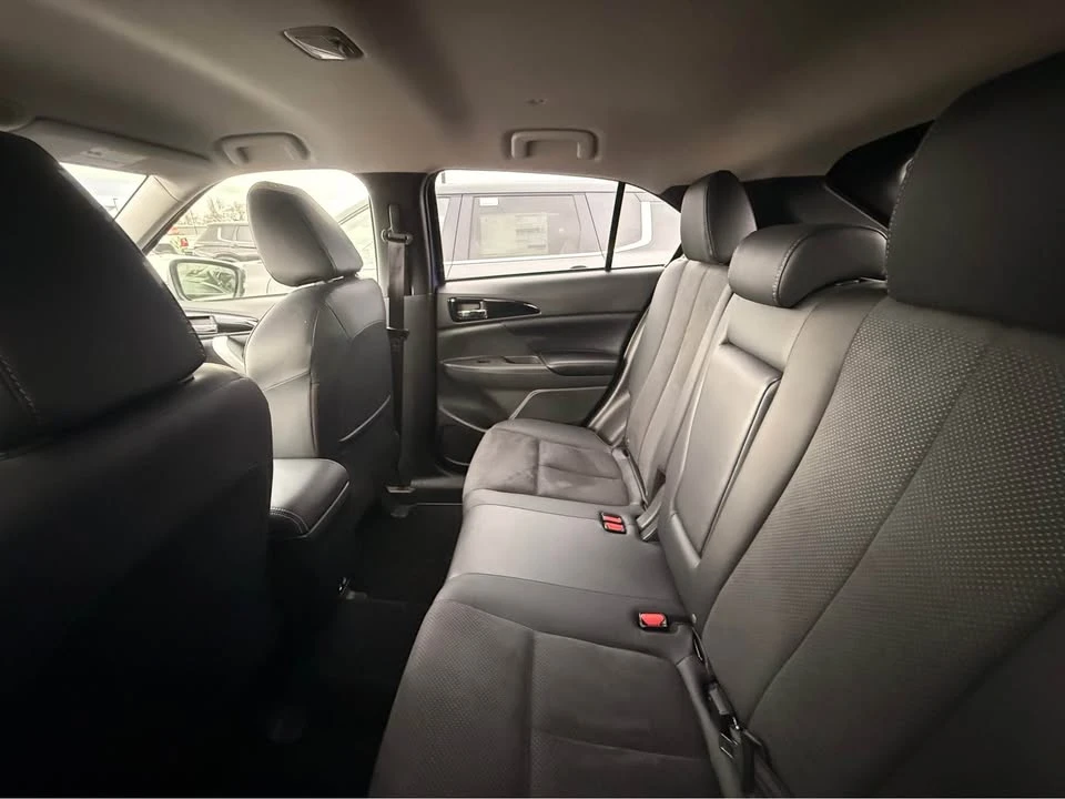 2025 Mitsubishi Eclipse Cross - Image 3 of 6