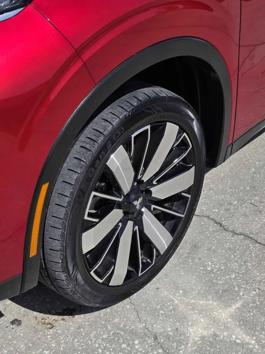 2025 Mitsubishi Outlander - Image 7 of 10