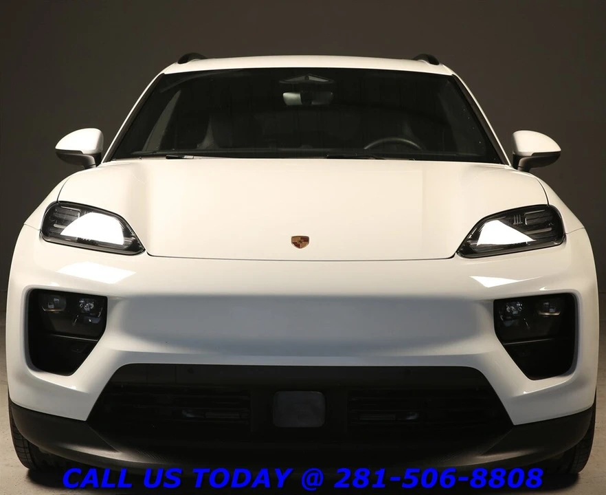 2025 Porsche Macan Electric - Image 8 of 24