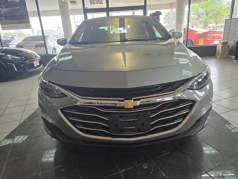 2025 Chevrolet Malibu - Image 2 of 4
