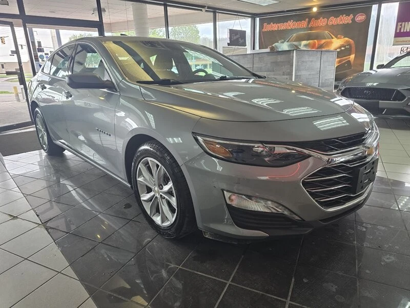 2025 Chevrolet Malibu - Image 3 of 4