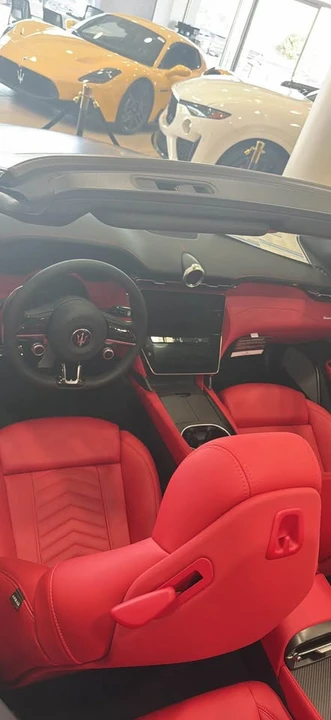 2025 Maserati GranCabrio - Image 3 of 5