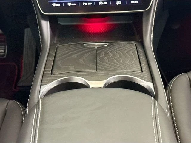 2025 Maserati Grecale - Image 14 of 20