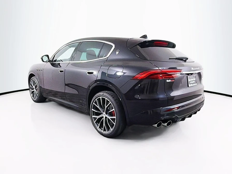 2025 Maserati Grecale - Image 5 of 31