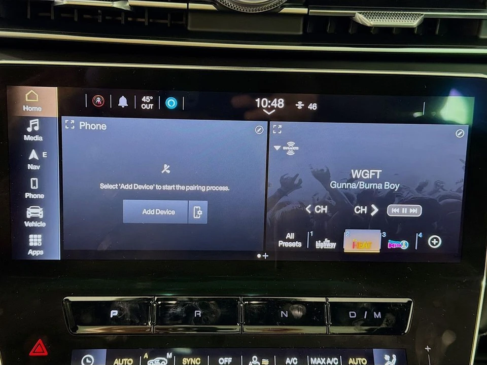 2025 Maserati Grecale - Image 16 of 31