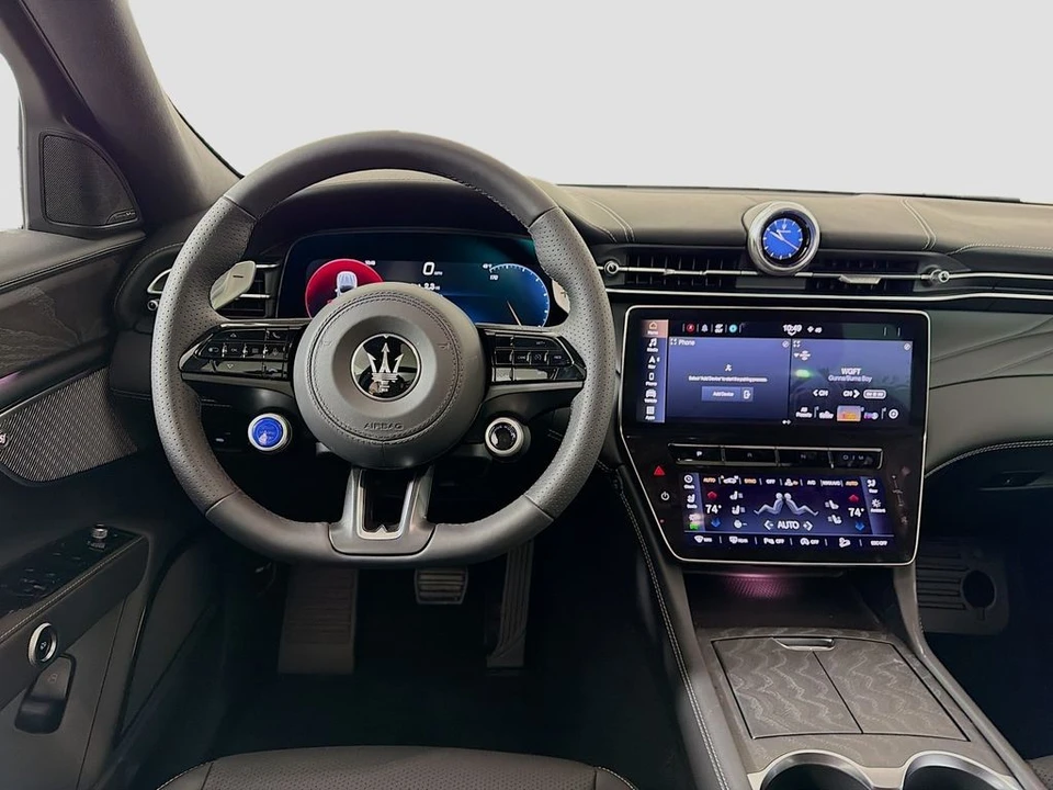 2025 Maserati Grecale - Image 26 of 31